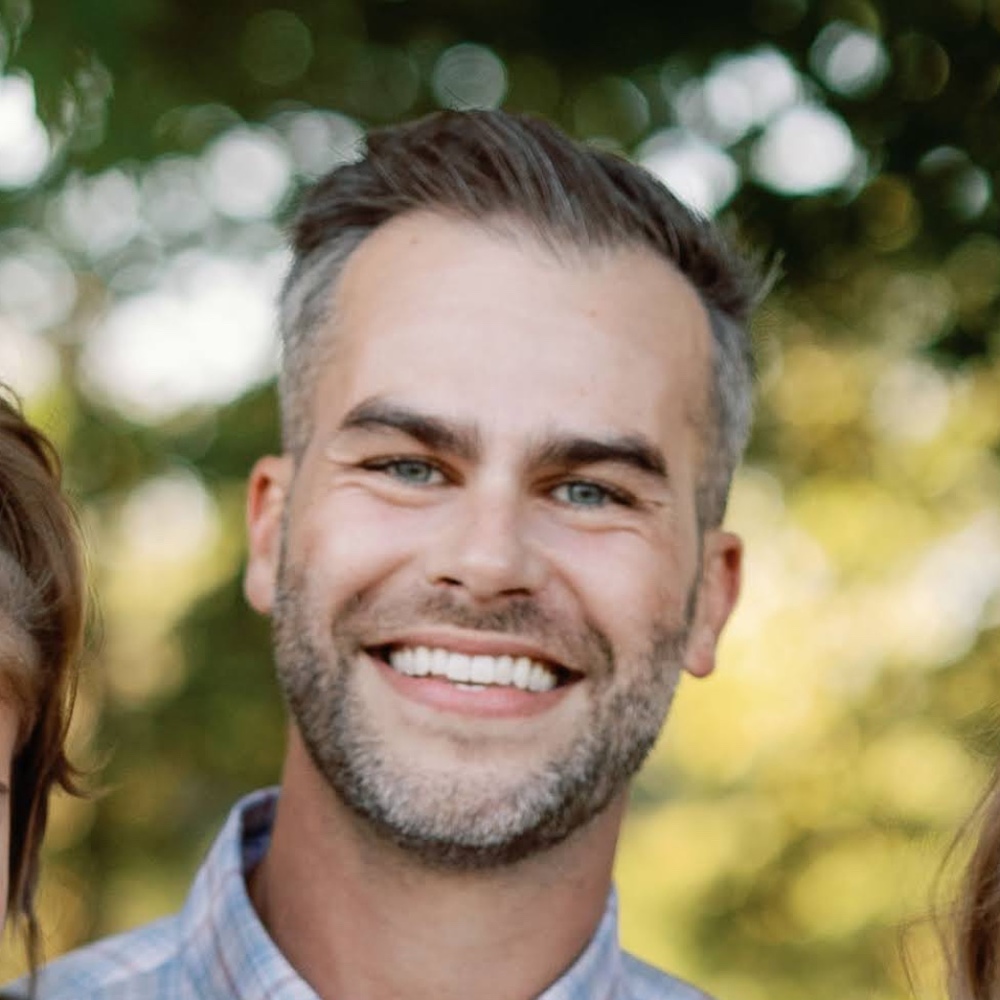 Meet your Posher, Logan